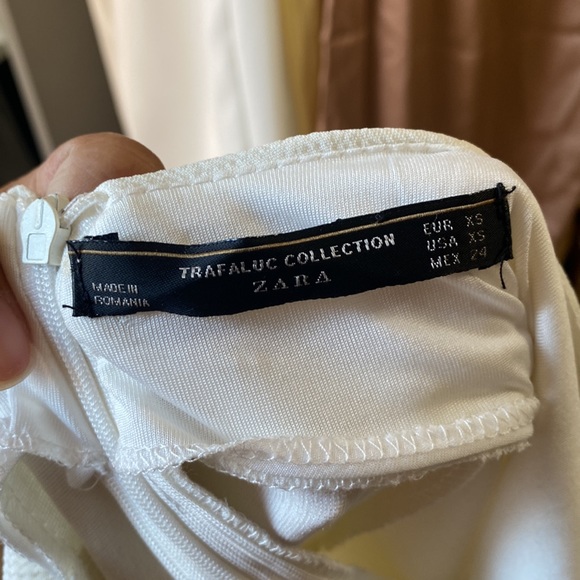 Zara backless halter dress - Picture 5 of 5